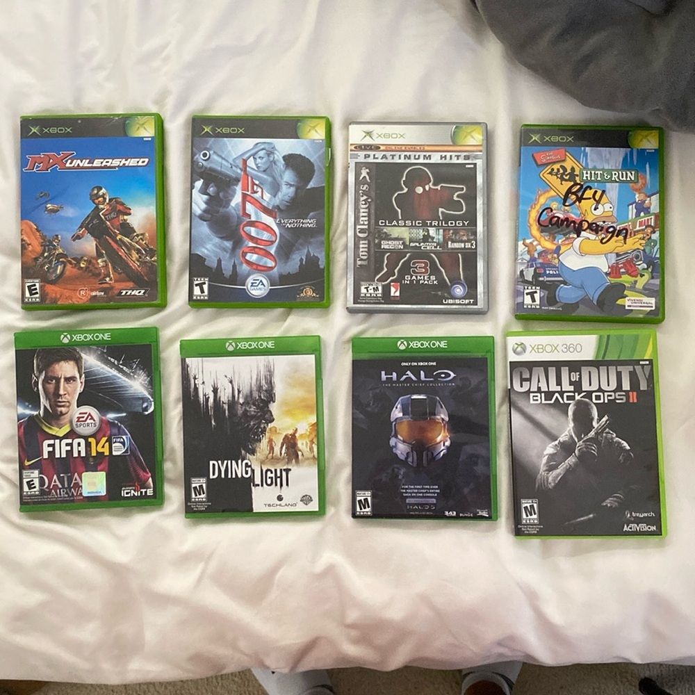 Xbox game assortment sold together